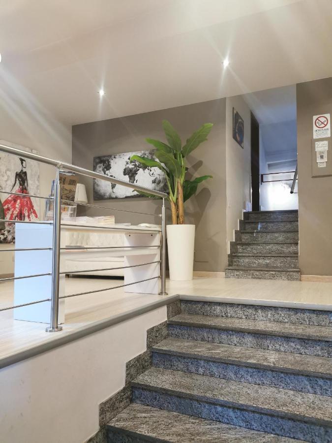Hotel Ares Milano Exterior foto