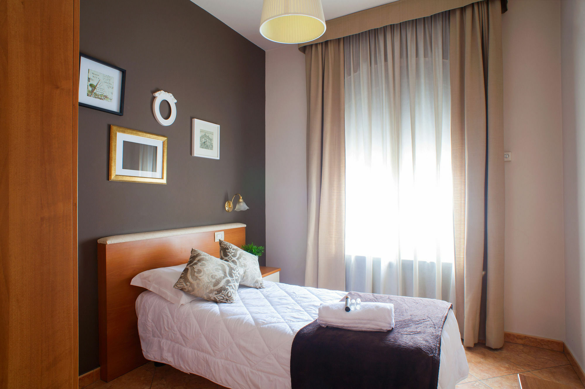 Hotel Ares Milano Exterior foto